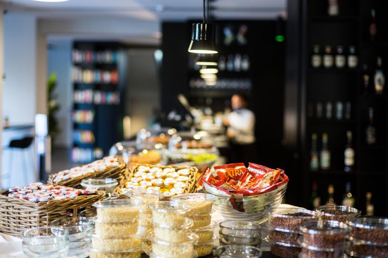 Goti Hotel Torbole Sul Garda Eksteriør billede